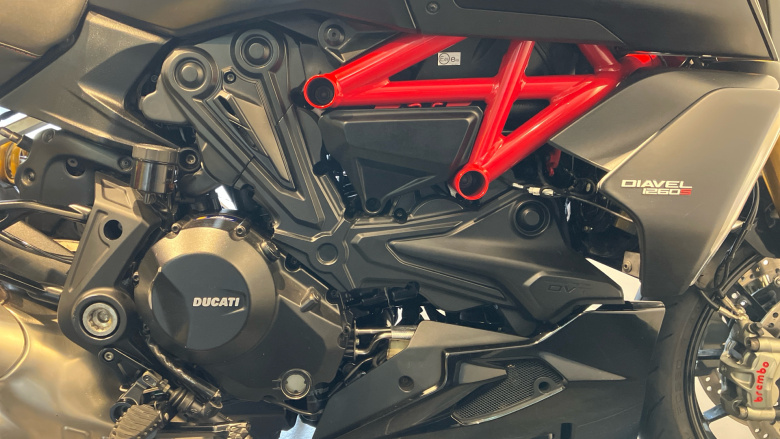 Ducati Diavel 1260S Grey